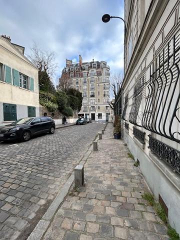 Paris Sacre Coeur Montmartre Et Tour Eiffel, 8 People, Daire Dış mekan fotoğraf