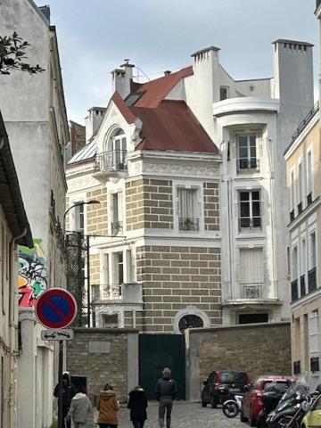 Paris Sacre Coeur Montmartre Et Tour Eiffel, 8 People, Daire Dış mekan fotoğraf